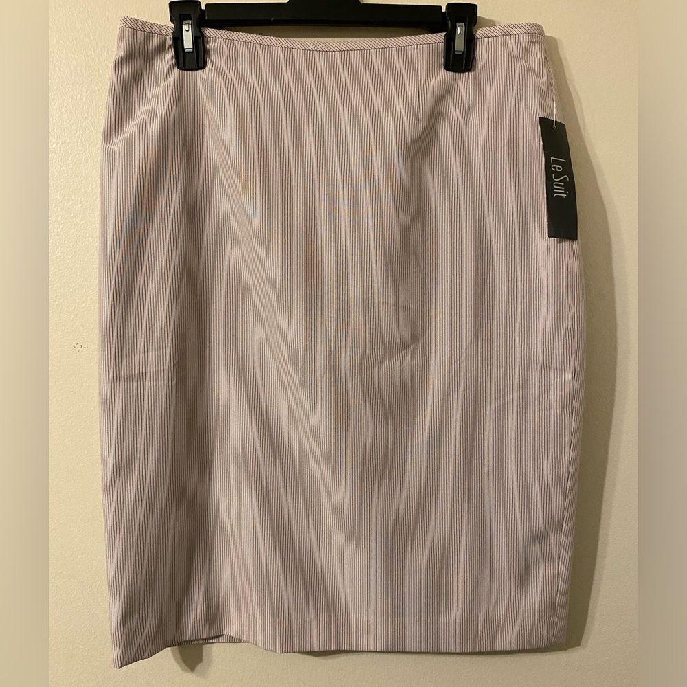 New NWT Le Suit Pink Blue Pinstripe The Hamptons Lined‎ Back Zip Skirt Size 10